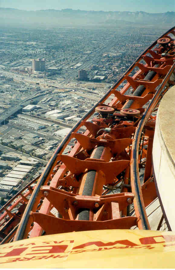 explore las vegas High Roller front seat